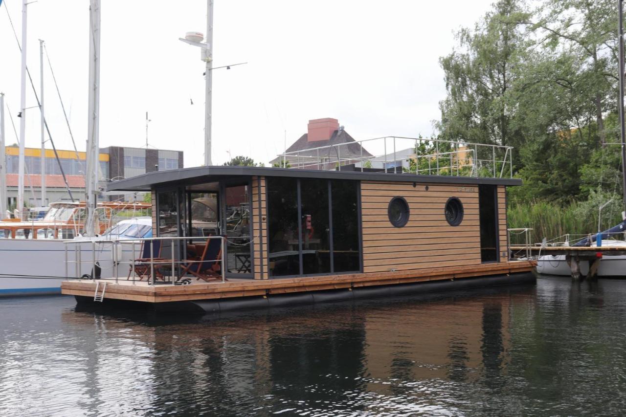 Hausboot Lina In Flensburg Hotel Exterior photo