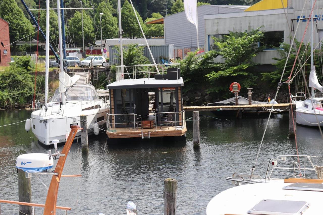 Hausboot Lina In Flensburg Hotel Exterior photo